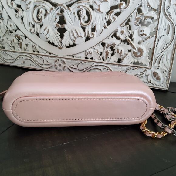 Chanel Gabrielle Clutch with Chain Crossbody Quilted Lambskin Iridescent Pink - Picture 14 of 16